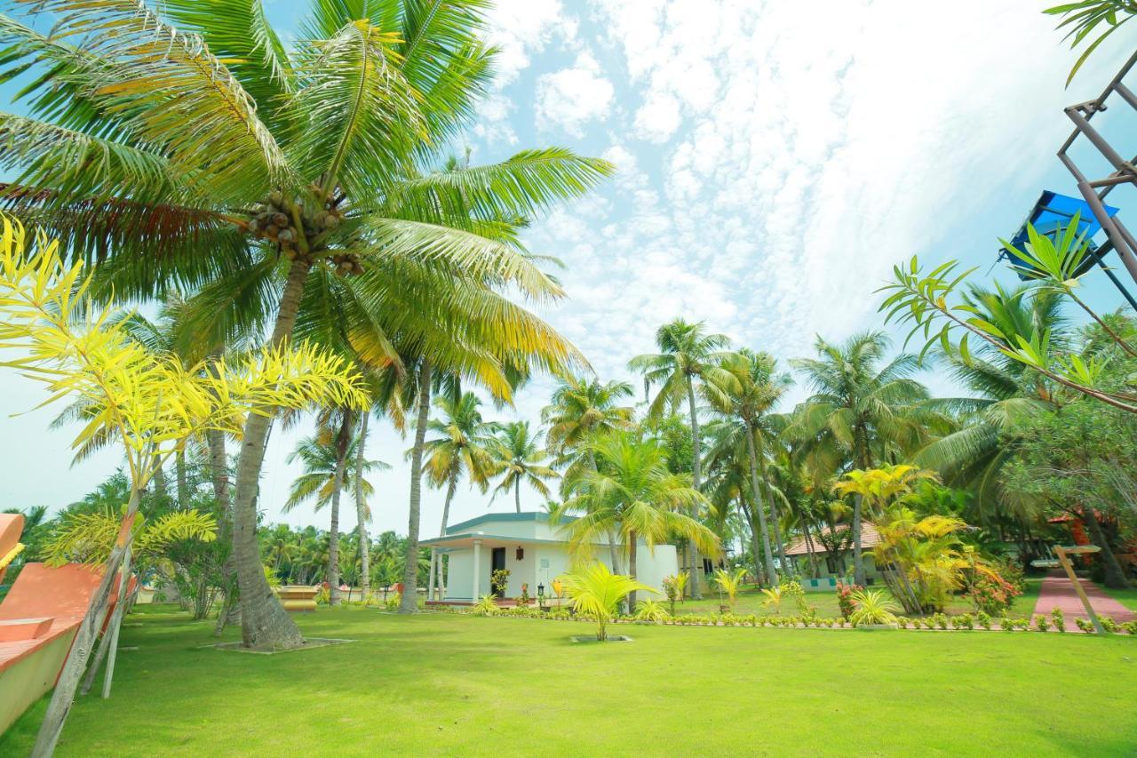Regant Lake Village, Kollam. Chavara Ngoại thất bức ảnh