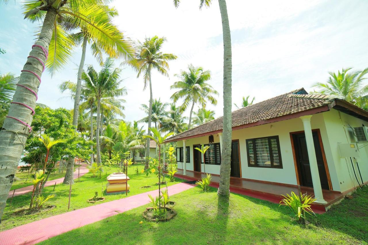 Regant Lake Village, Kollam. Chavara Ngoại thất bức ảnh