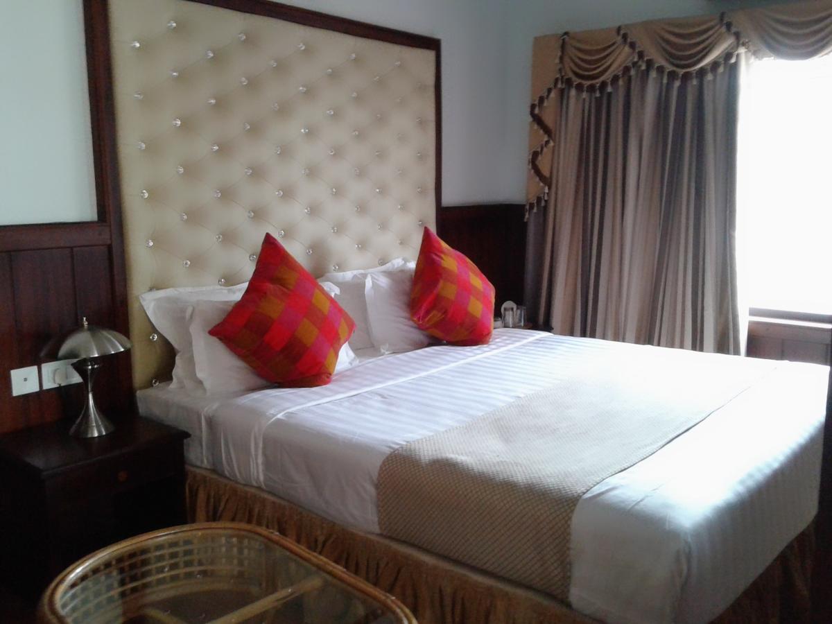 Regant Lake Village, Kollam. Chavara Ngoại thất bức ảnh