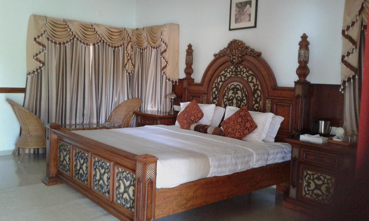 Regant Lake Village, Kollam. Chavara Ngoại thất bức ảnh