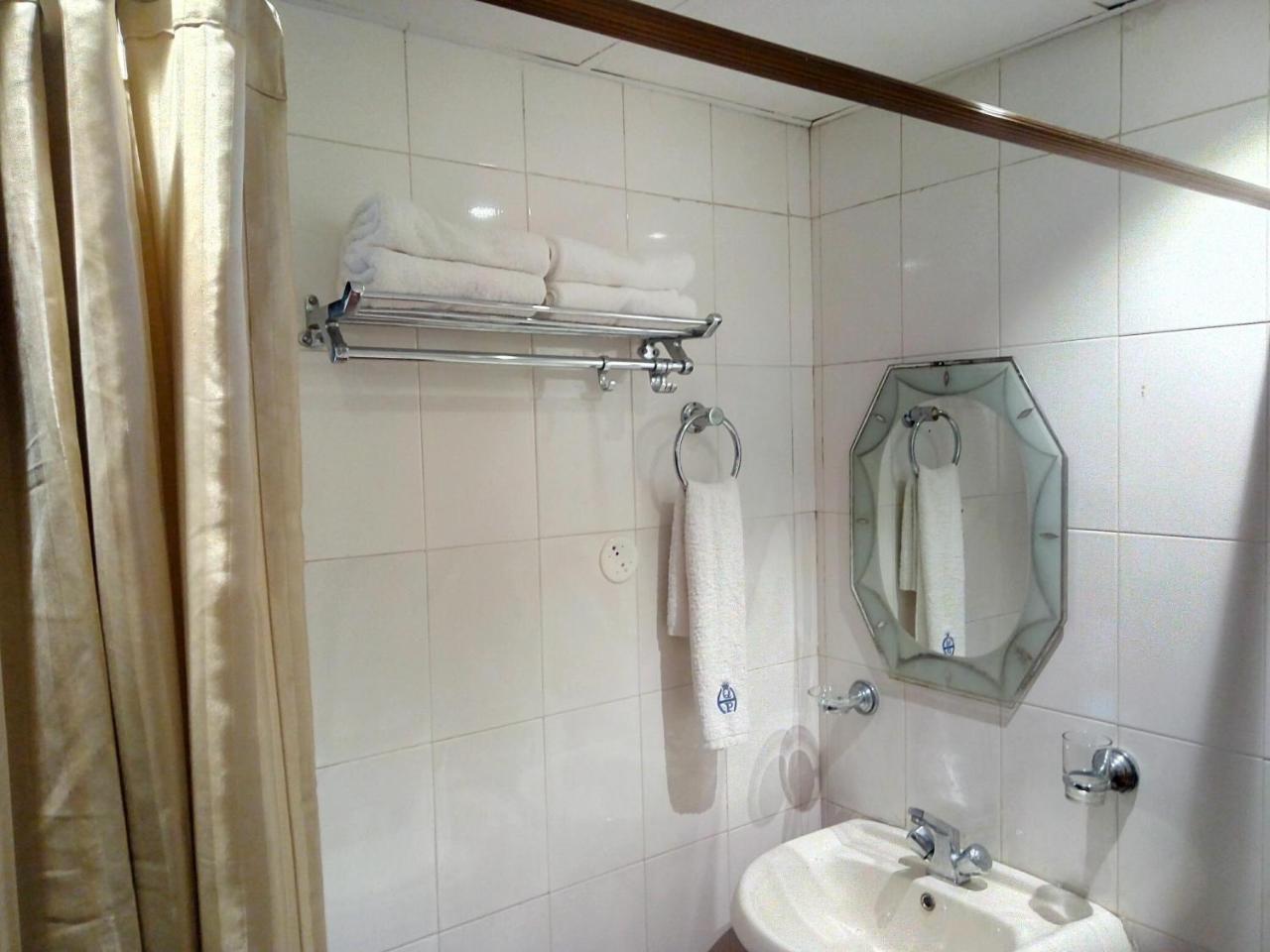 Regant Lake Village, Kollam. Chavara Ngoại thất bức ảnh