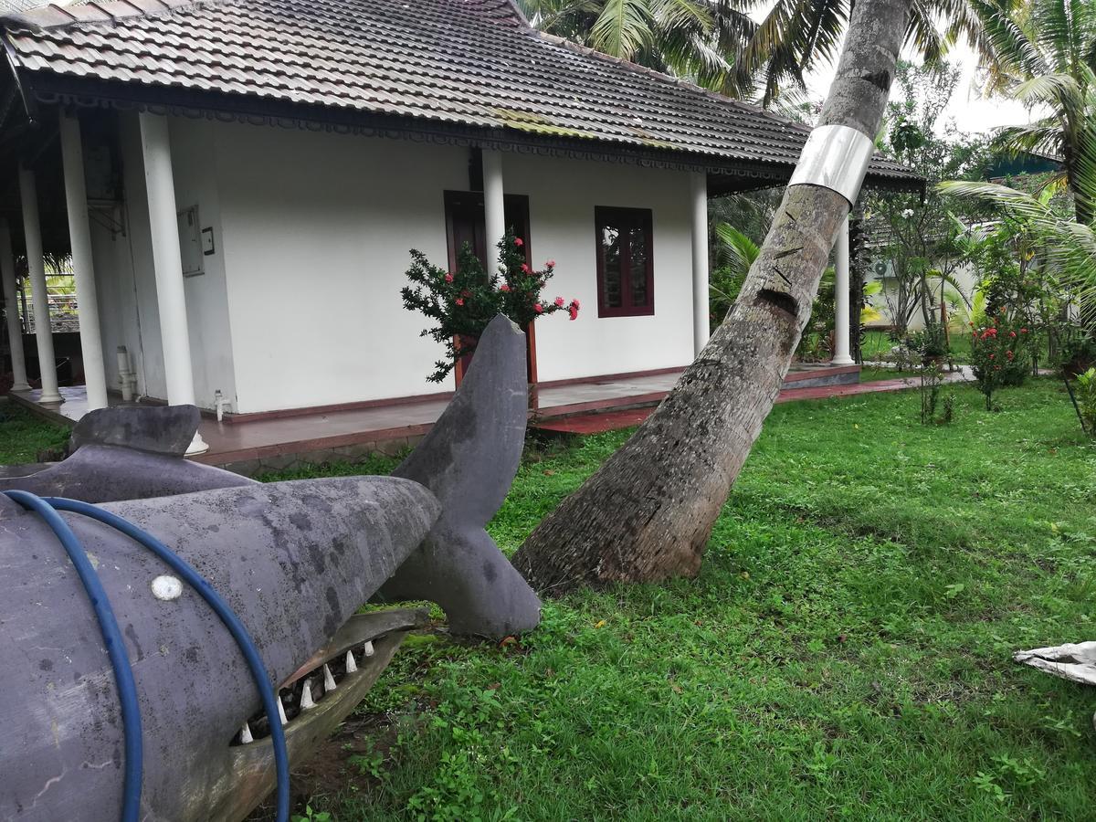Regant Lake Village, Kollam. Chavara Ngoại thất bức ảnh