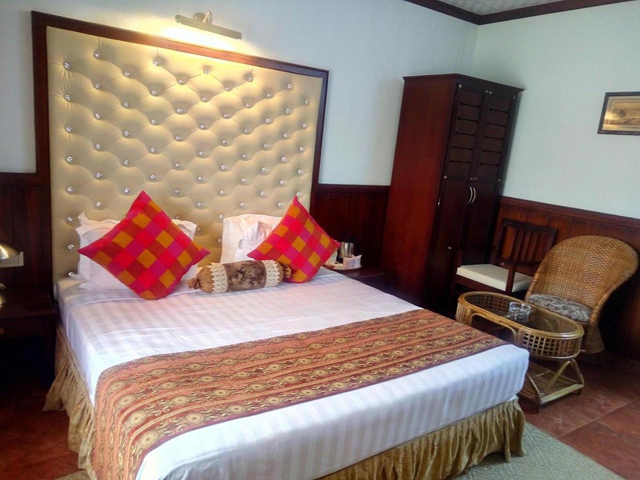 Regant Lake Village, Kollam. Chavara Ngoại thất bức ảnh